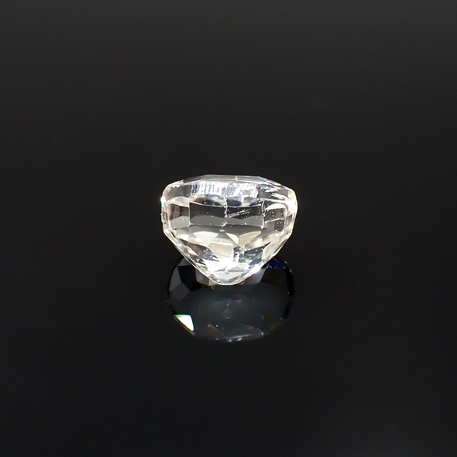 イエロースポジュミン(宝石名スポジュミン)アフガニスタン産 2.35ct 識別済[231225006]7.8x6.3mm前後