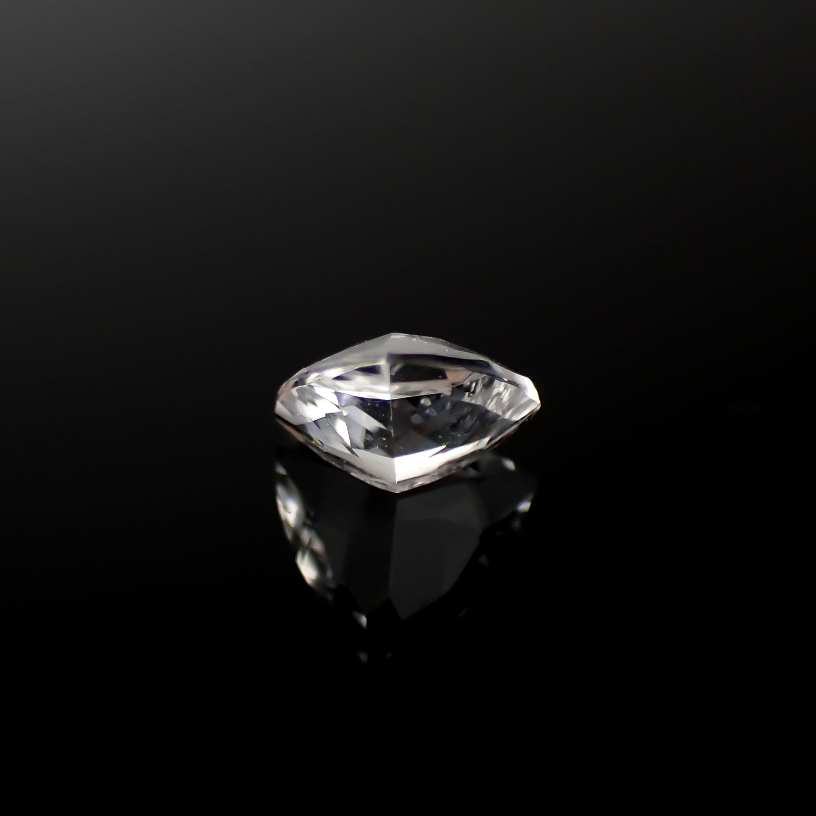 フェナカイト ブラジル産 0.87ct[240226266]6.8x6.6mm前後