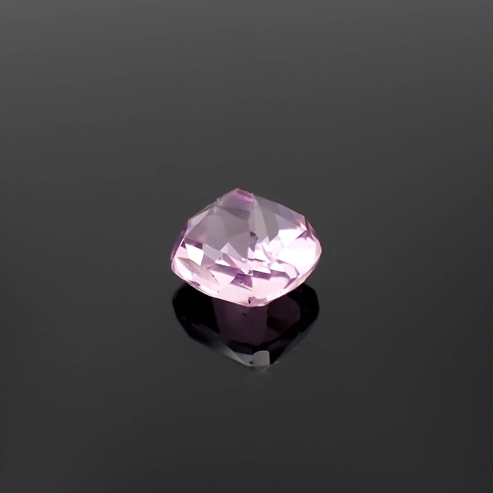 クンツァイト アフガニスタン産 3.64ct[230722930]8.5x8mm前後