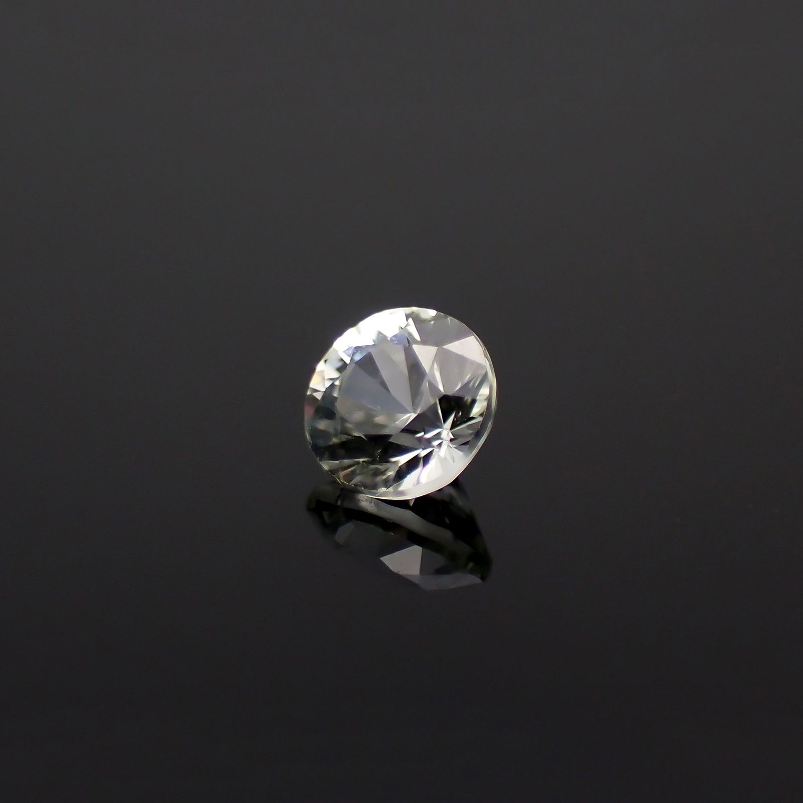 リューコガーネット ビルマ産 0.21ct [230923534]3.4x3.4mm前後