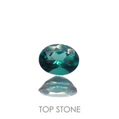 グリーンアパタイト(ノーブルモロキサイト)(宝石名アパタイト)マダガスカル産 0.27ct 識別済[220616378]4.7x3.6mm前後