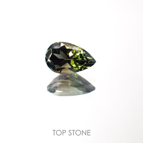 パーティカラートルマリン(宝石名パーティカラード・トルマリン) ブラジル/アフリカ産 0.95ct 識別済[211013568]8×5.1mm前後