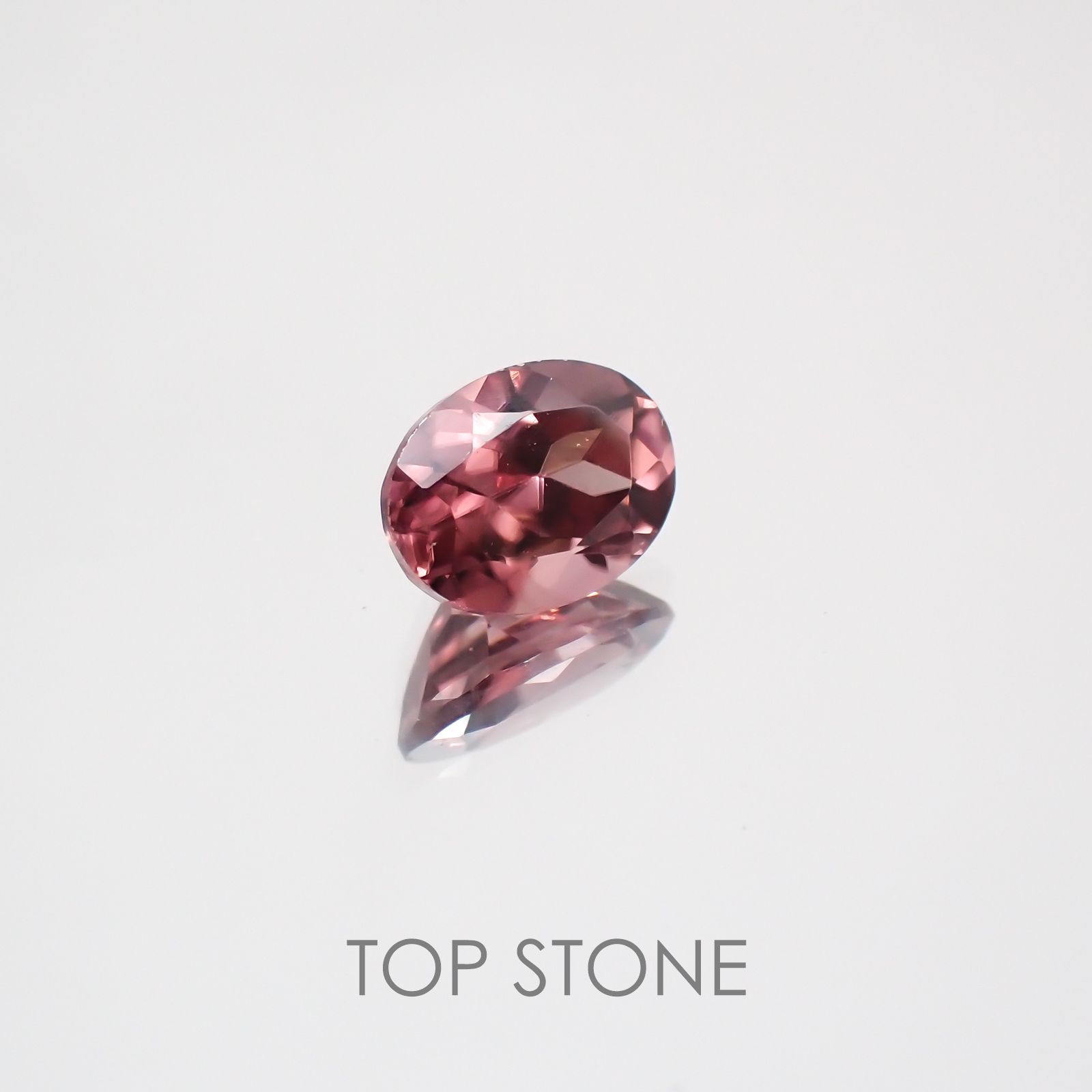 ピンクジルコン(宝石名ジルコン) スリランカ/カンボジア産/ 1.22ct 識別済[21069800]7×5.1mm前後