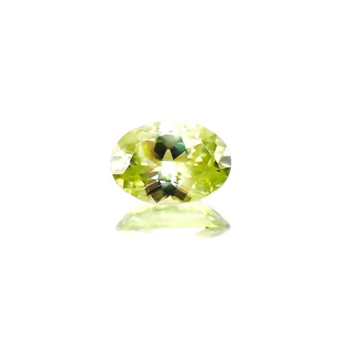 スフェーン(宝石名スフェーン)マダガスカル産 識別済 0.77ct / 7.1x5.1mm前後 [231224436]