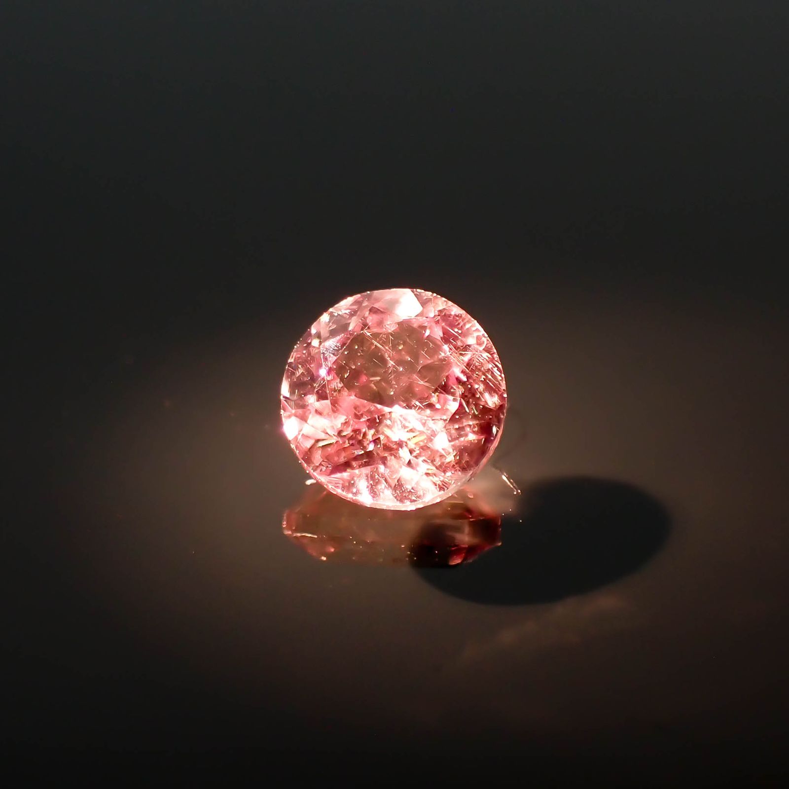 ドラゴンガーネット タンザニア産 0.32ct[230722962]4x4mm前後