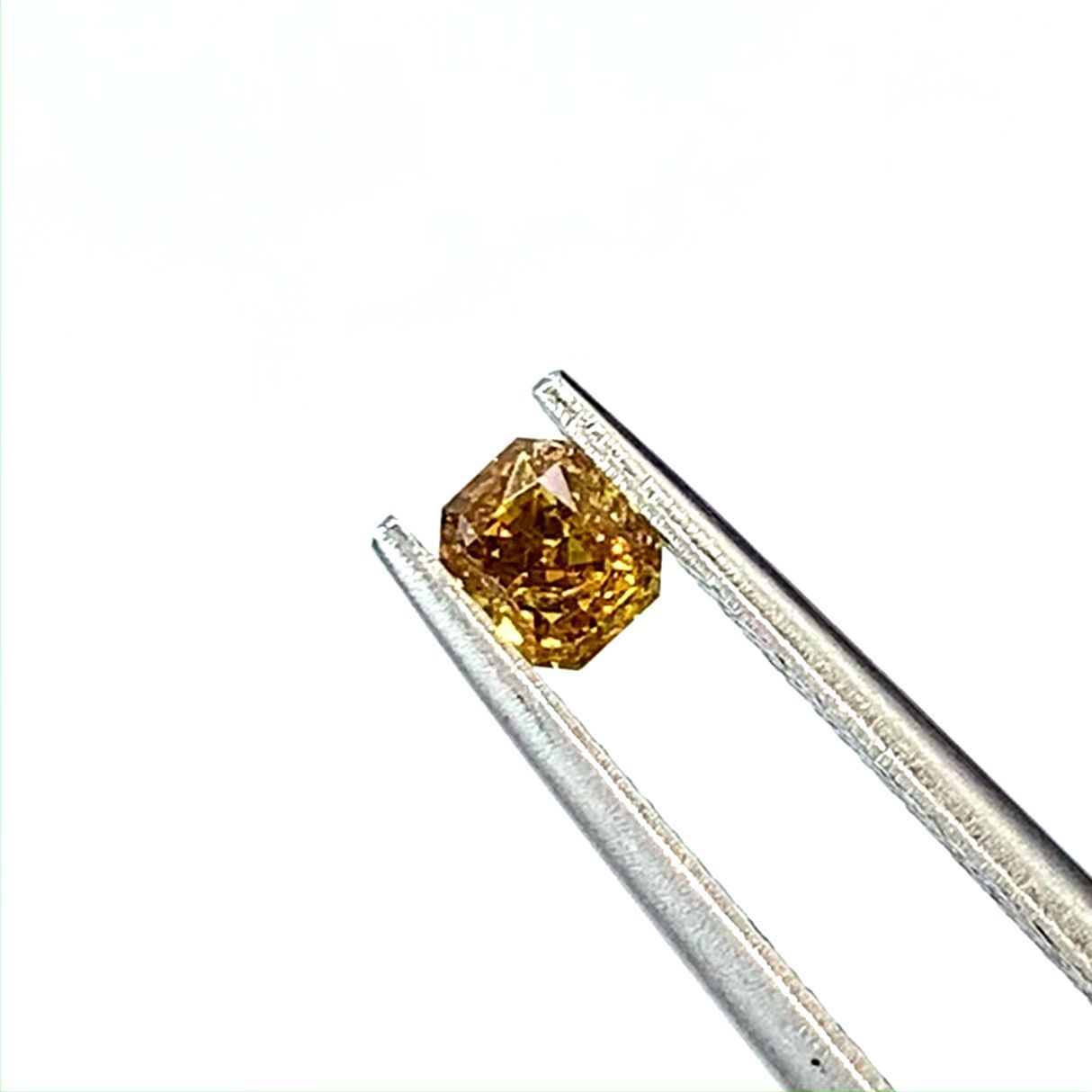 イエローダイヤモンド SI-2 | FANCY DEEP ORANGE YELLOW(宝石名