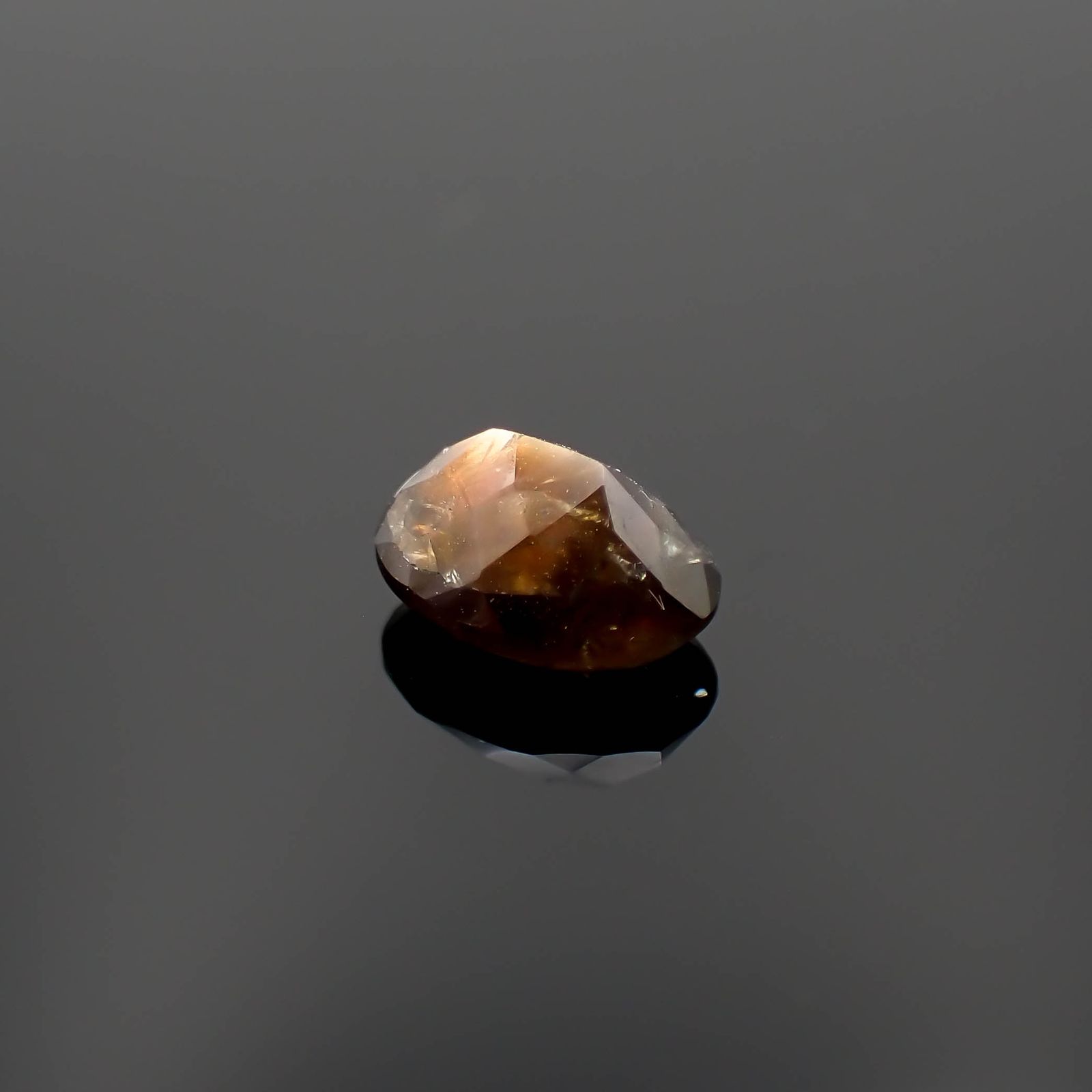 ゴールドシーンサファイア非加熱 ケニア産 2.09ct[230321326]8.2x5.9mm前後