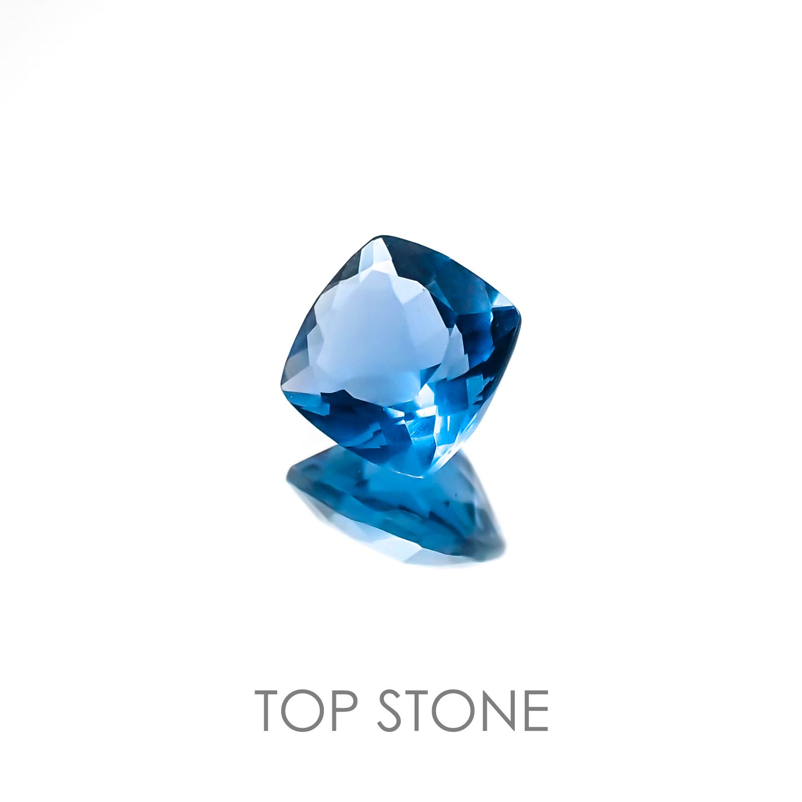 カラーチェンジフローライト ブラジル産 ルース 1.23ct[20127807]6.3×6.2mm前後
