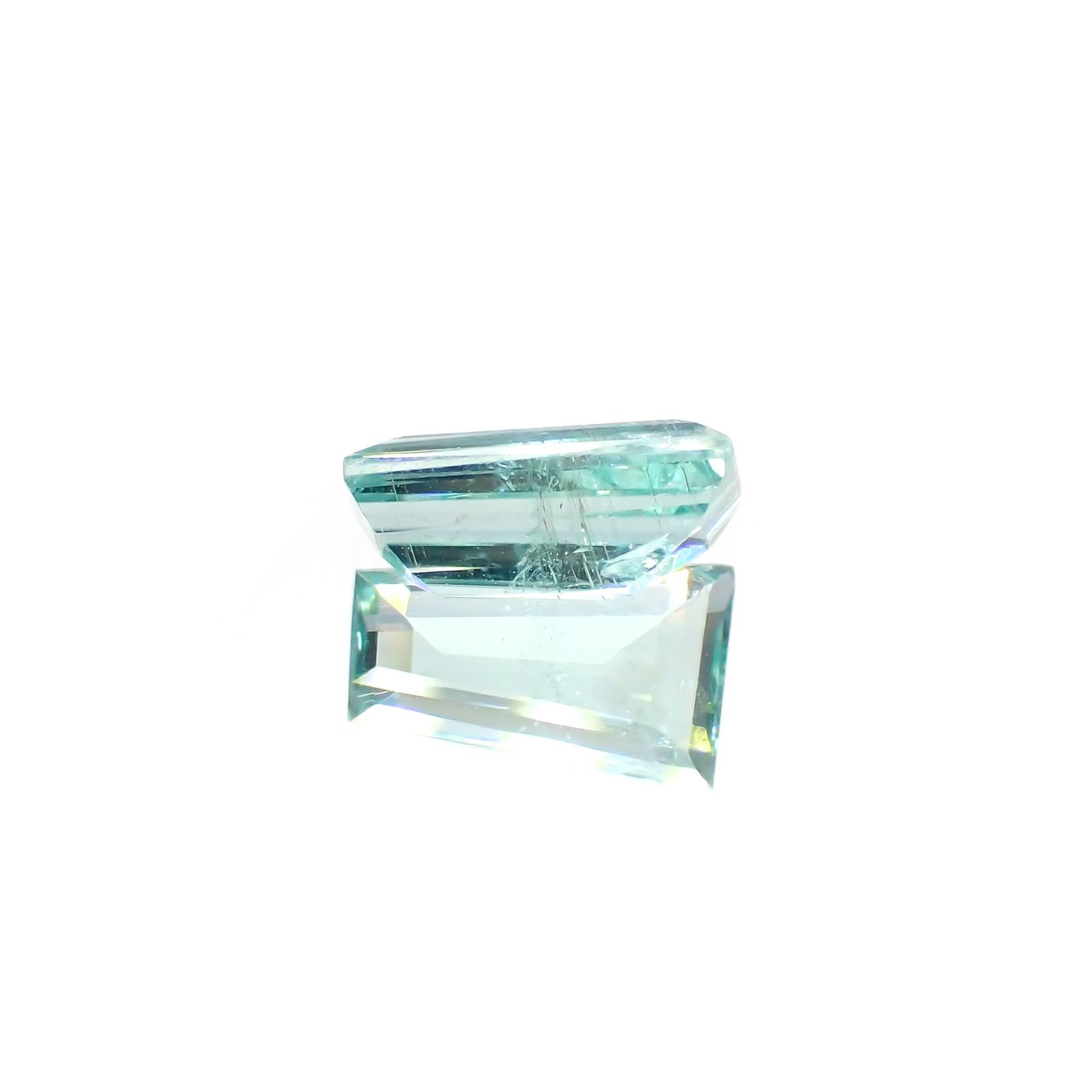 パライバトルマリン(宝石名トルマリン/別名パライバ・トルマリン)モザンビーク産 識別済 1.17ct / 8.3x4.9mm前後 [230421882]