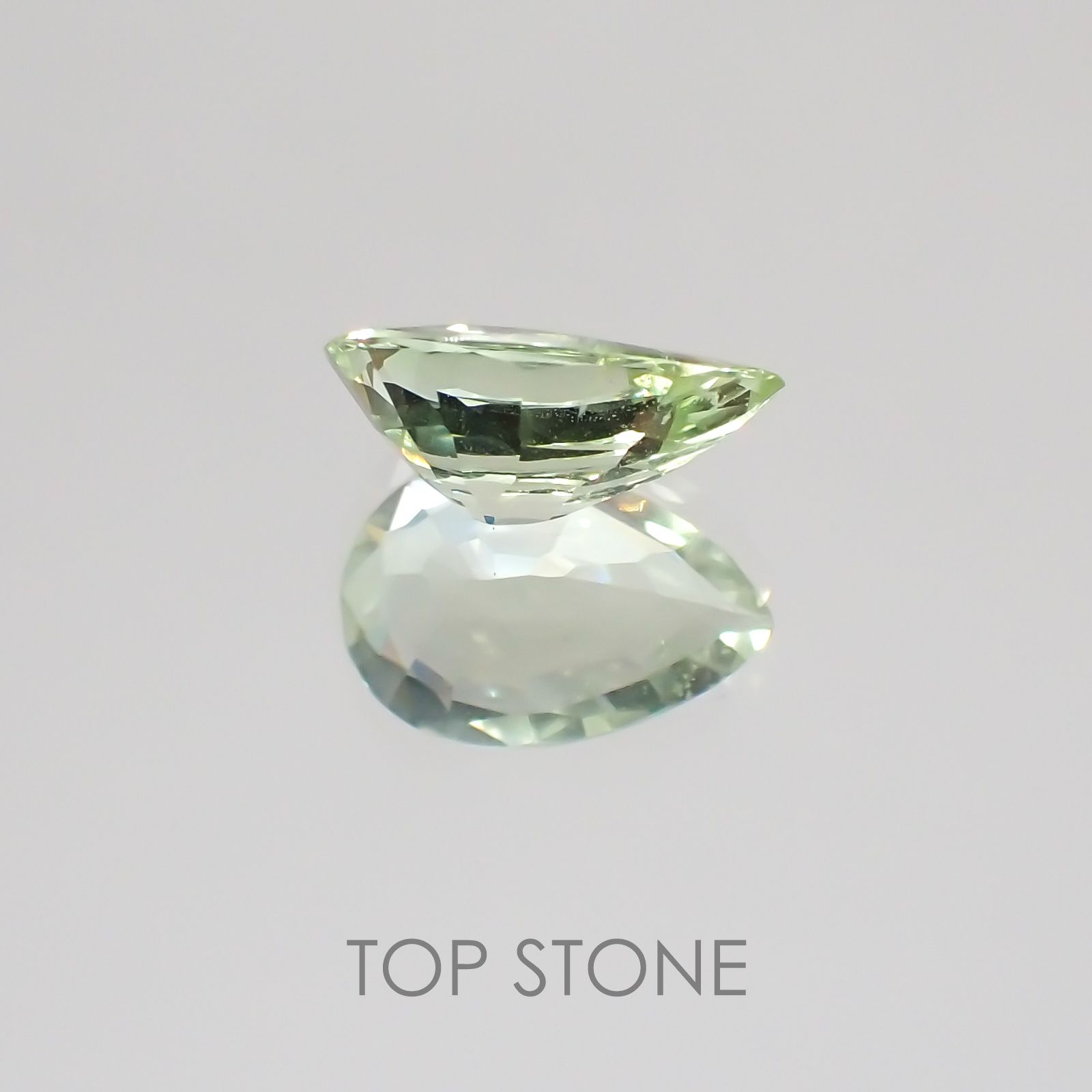 ミントガーネット(宝石名グリーン グロッシュラー・ガーネット)タンザニア・メレラニ鉱山産 1.10ct 識別済[220717128]8.6x5.8mm前後