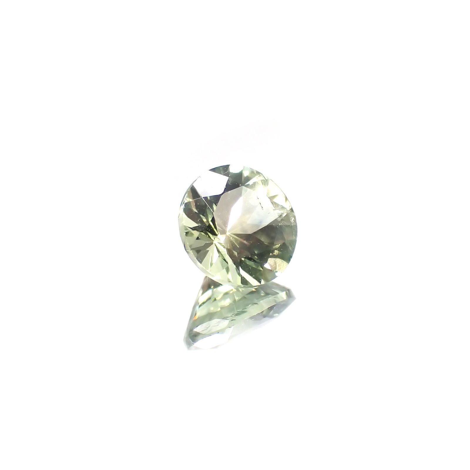 モンタナサファイア(宝石名サファイア) アメリカ・モンタナ州産 0.65ct 識別済[250712112]5×5mm前後
