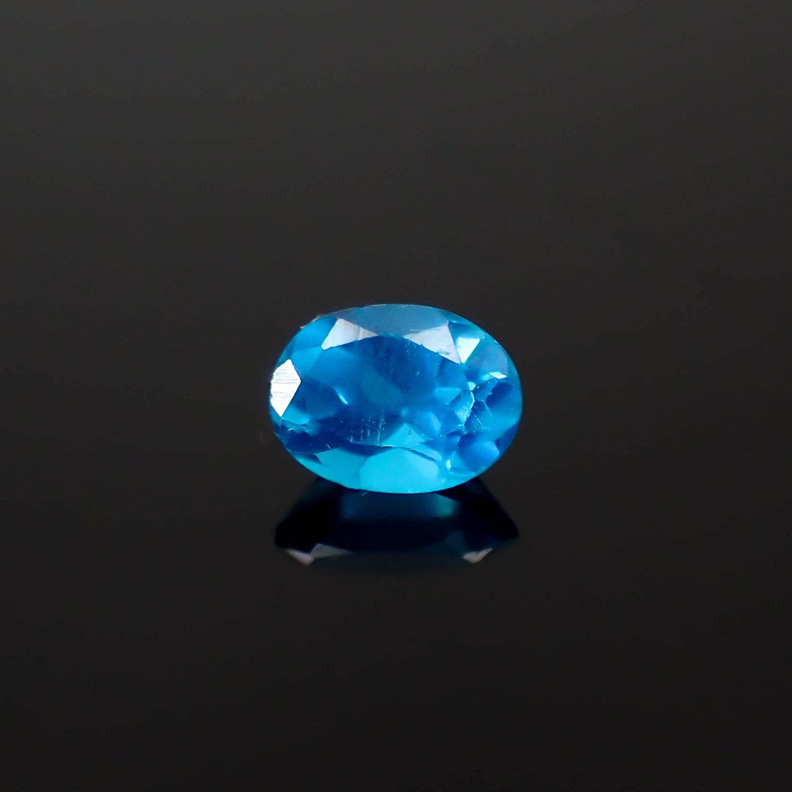 ネオンブルーアパタイト マダガスカル産 0.21ct[240628099]4.1x3mm前後