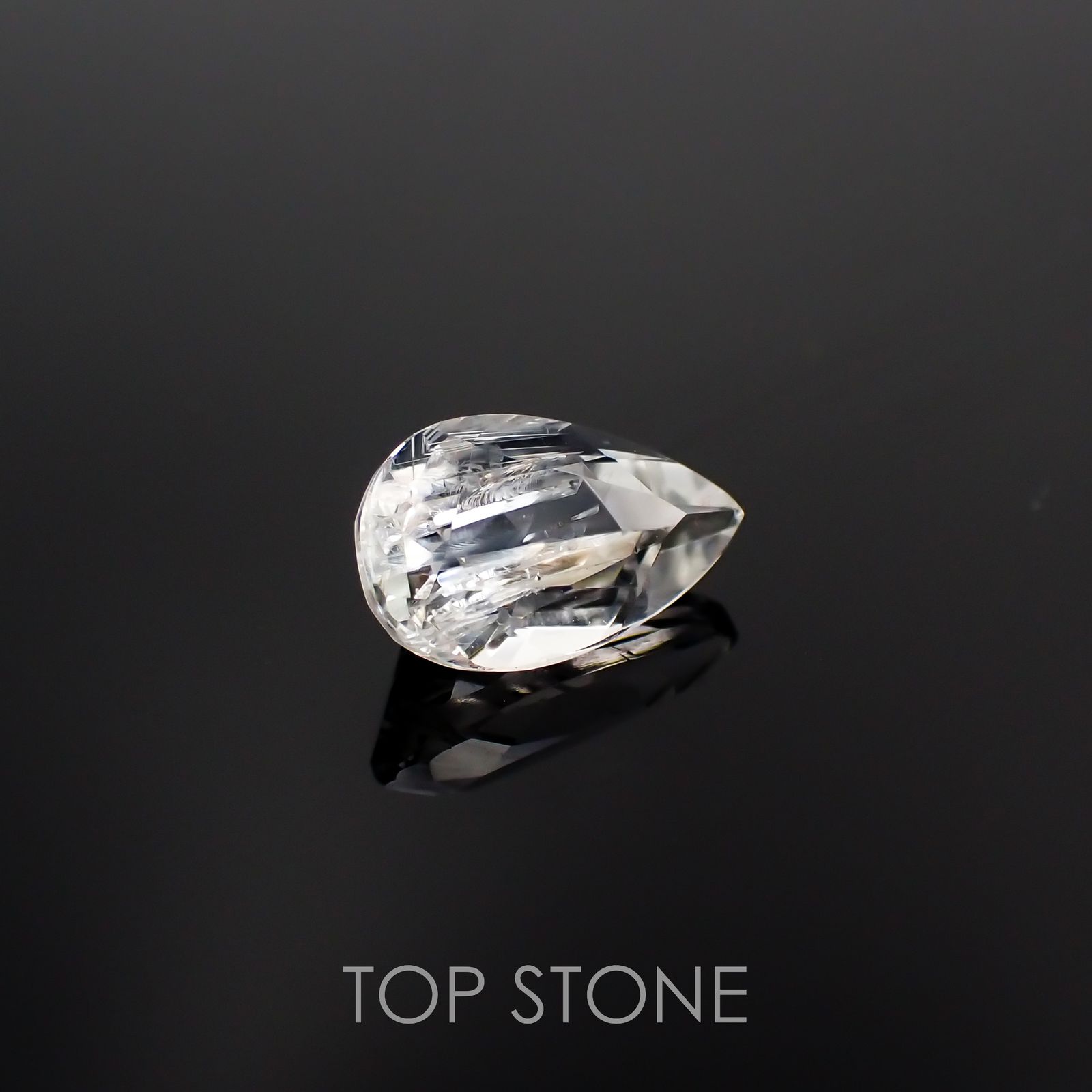 オリゴクレース(宝石名オリゴクレース)ブラジル産 0.95ct 識別済[221219450]8.5x5.2mm前後
