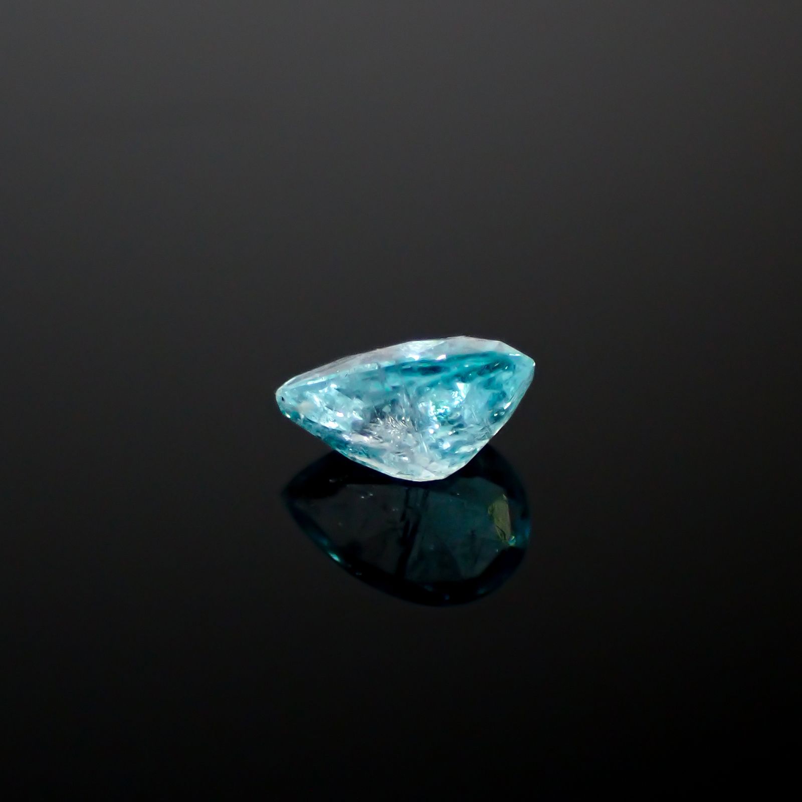 パライバトルマリン ブラジル産 0.31ct[240928745]5.3x3.8mm前後