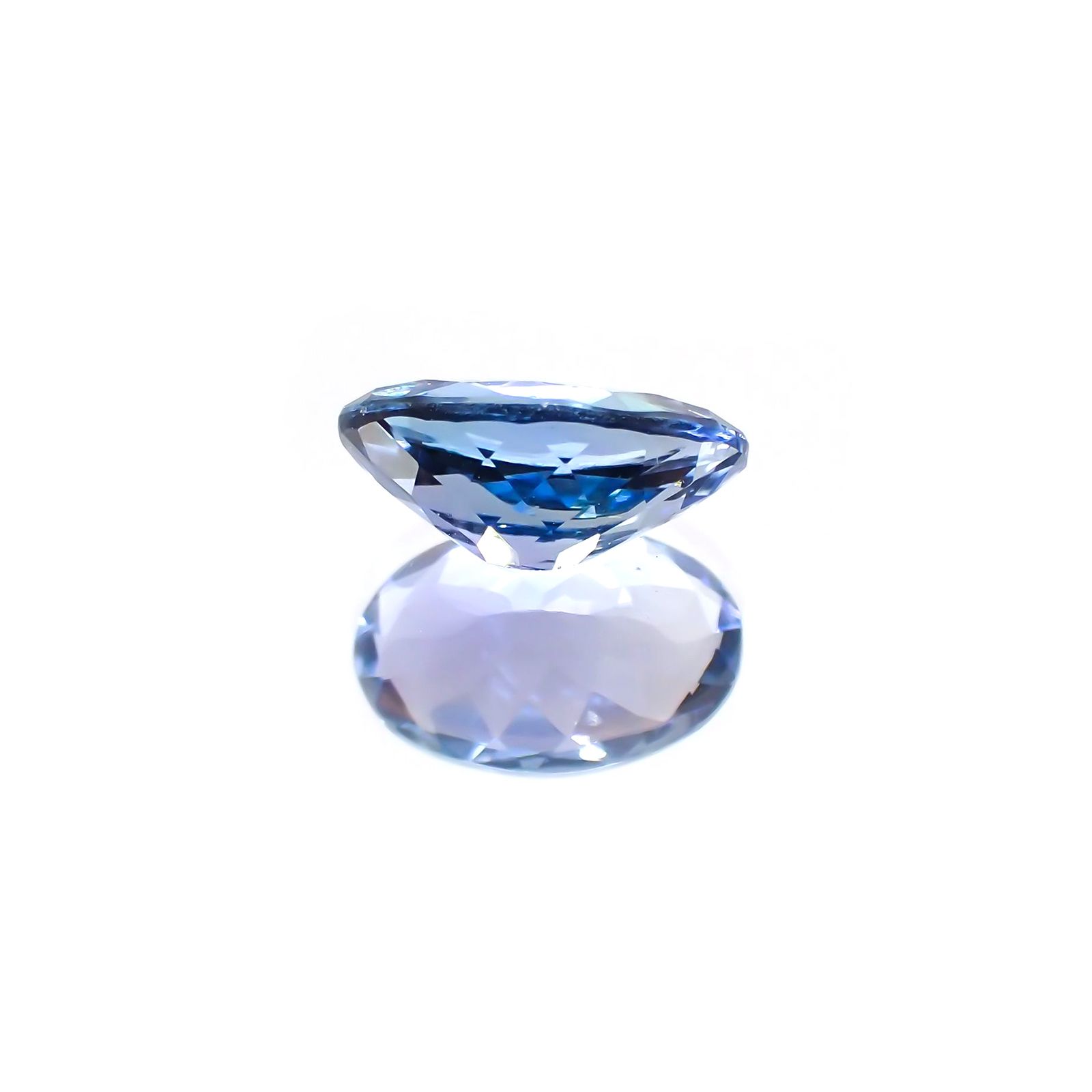 タンザナイト(宝石名タンザナイト) タンザニア産 1.71ct 識別済[24029454]9.5×6.3mm前後