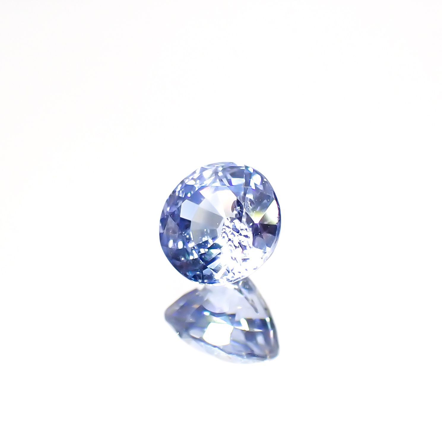 アイスブルーサファイア(宝石名サファイア)スリランカ/マダガスカル産 0.77ct 識別済[220515956]5.3x5.2mm前後