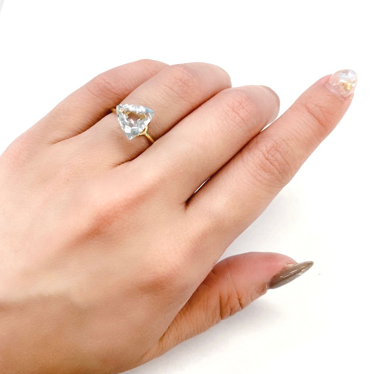 ハイアライトオパール メキシコ産 ルース 1.79ct[21058255]9.6×9.5mm前後