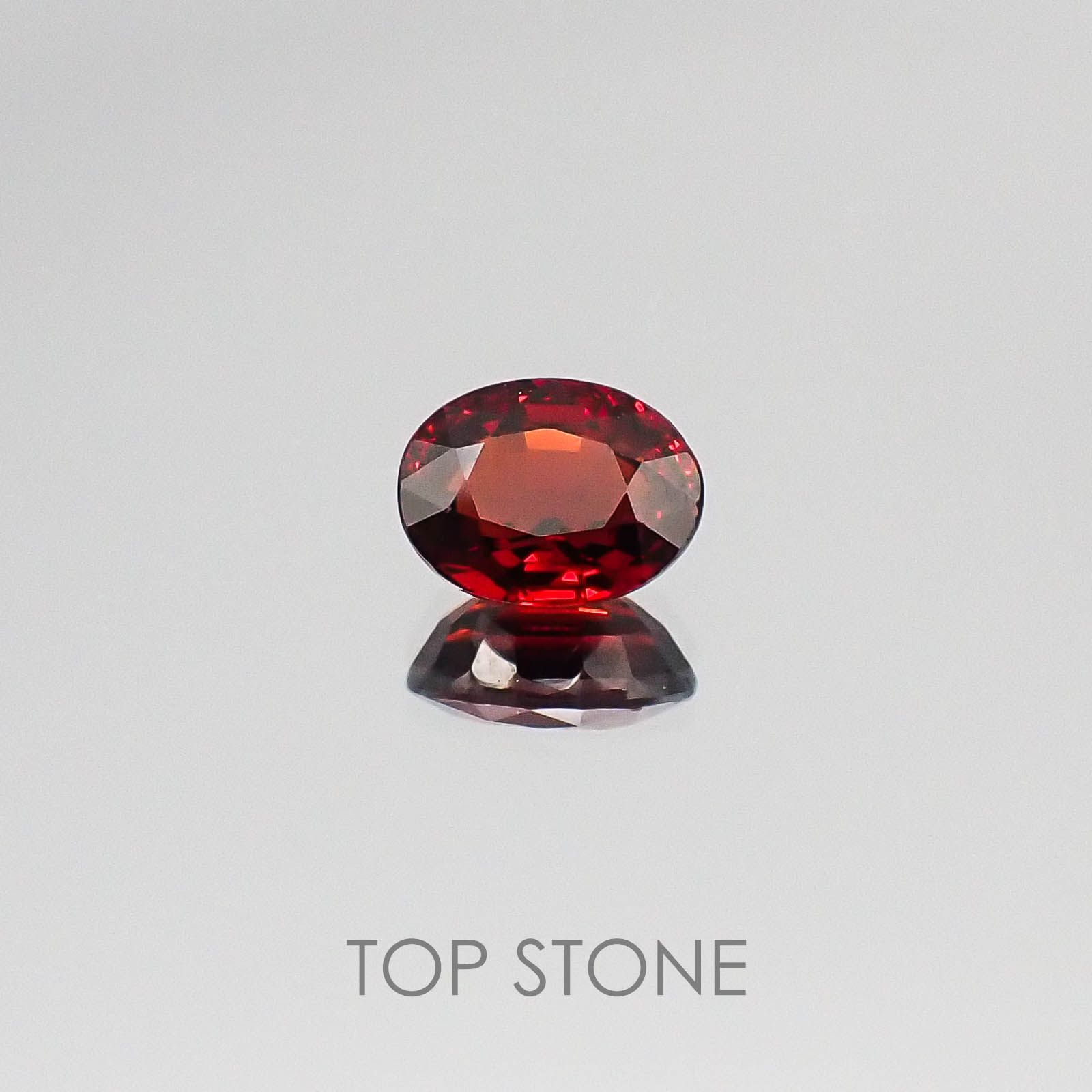 スペサルティンアルマンディンガーネット(宝石名スペサルティン アルマンディン・ガーネット) マダガスカル産 2.24ct 識別済[20073697]8.2×6.4mm前後