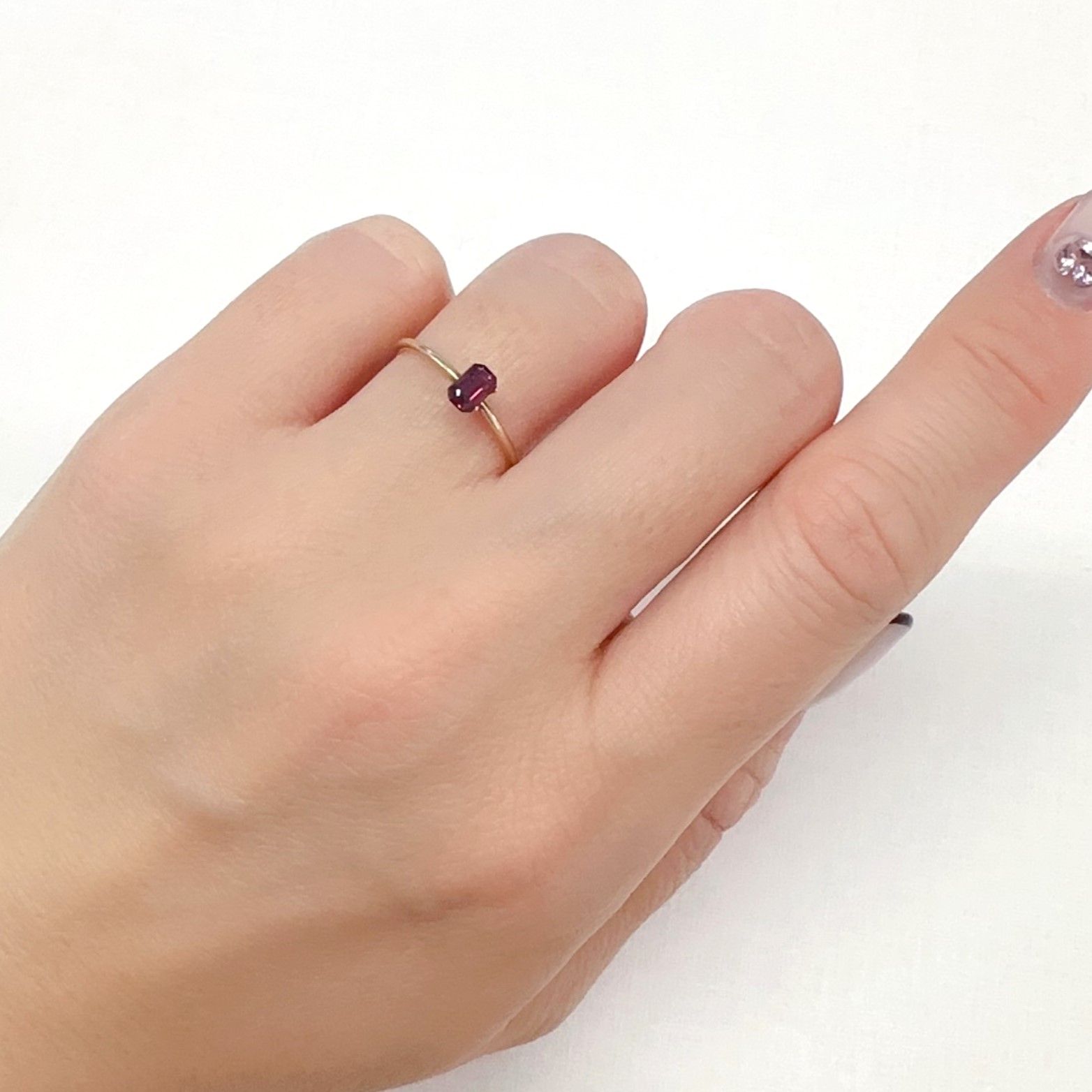 ルビー(宝石名ルビー)タンザニア産 0.45ct 識別済[240226110]5x3mm前後