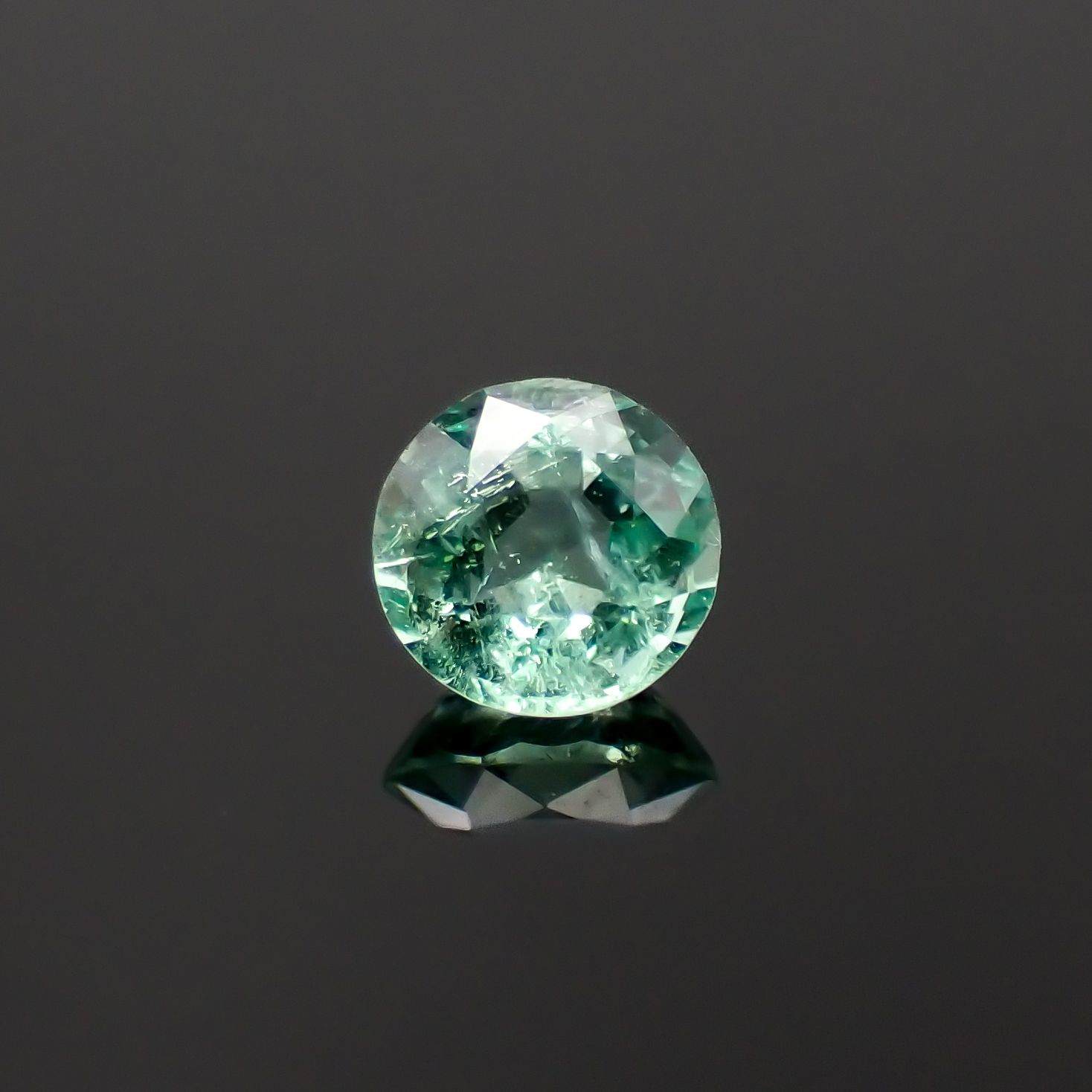 パステルカラーエメラルド コロンビア産 0.17ct[230421730]3.6x3.6mm前後