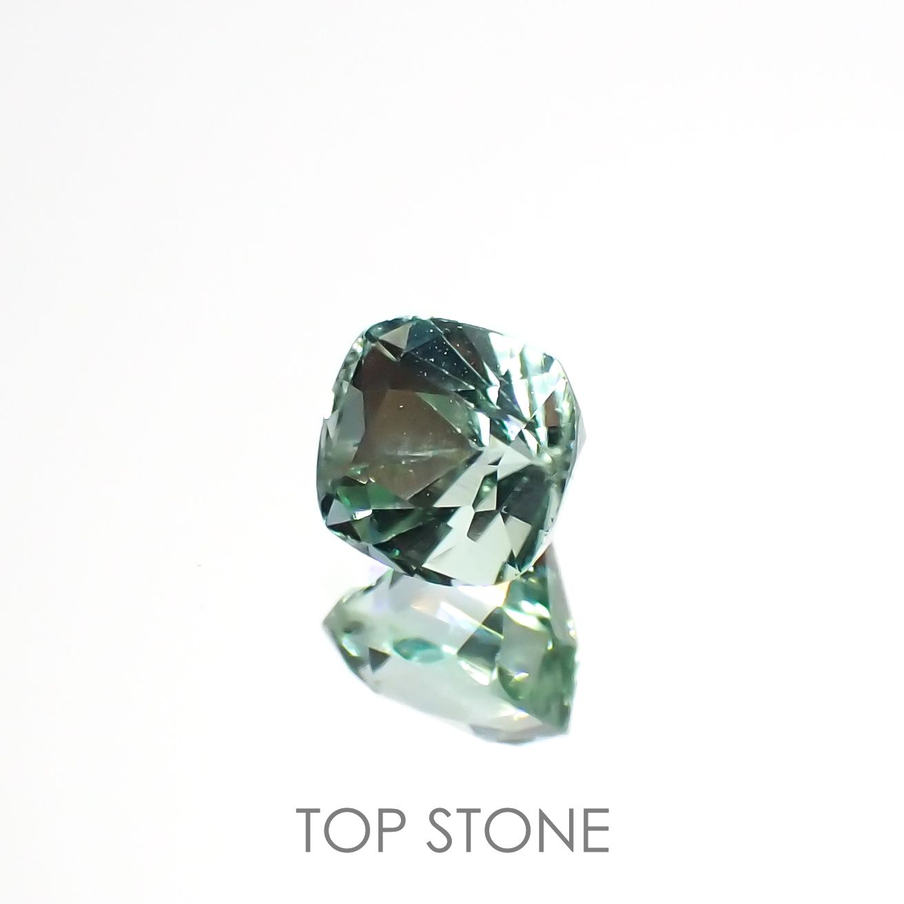 ブルーグリーントルマリン(宝石名トルマリン)アフガニスタン産 0.94ct 識別済[221018340]5.5x5.2mm前後