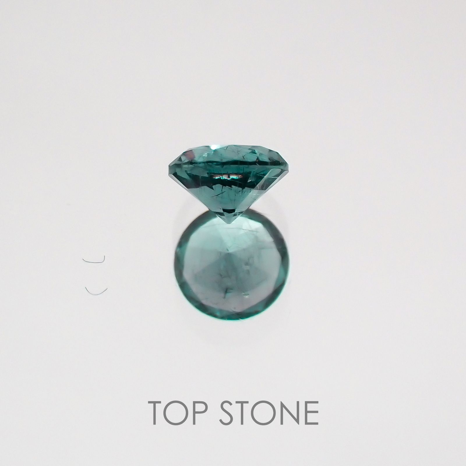カラーチェンジガーネット(アレキタイプ) マダガスカル・ベキリー産 ルース 0.22ct[21059882]3.6×3.6mm前後