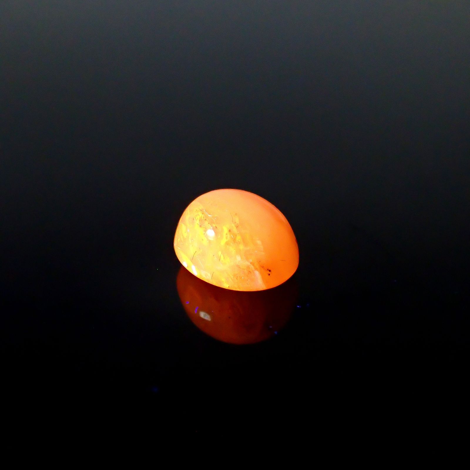 北海道オパール 北海道河東郡鹿追町然別産 1.94ct [250530407]8.7x7.1mm前後