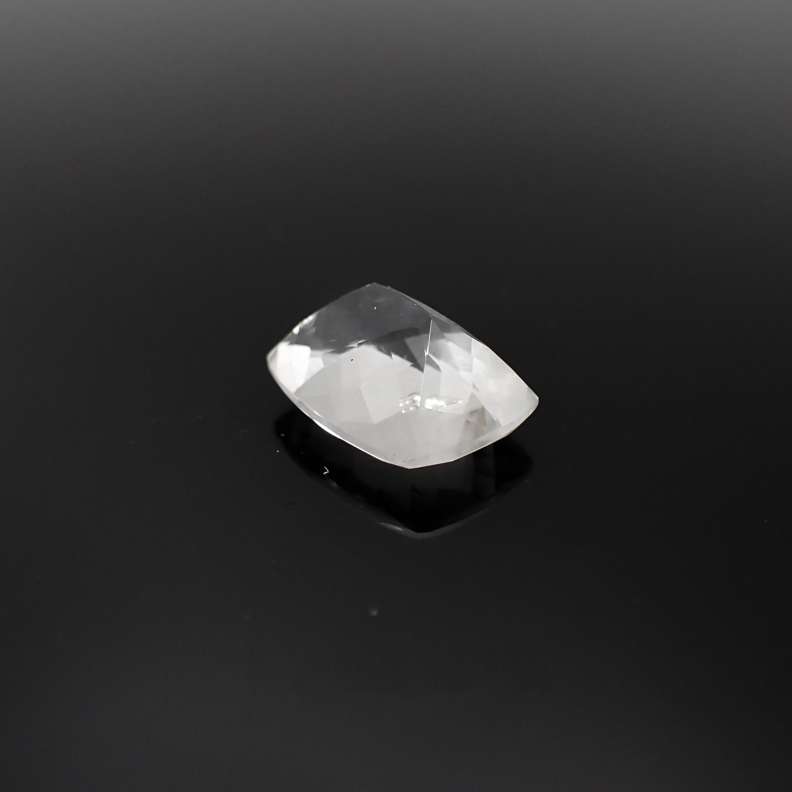 ハイアライトオパール(宝石名オパール)メキシコ産 3.991ct ソ付(彩珠)[230823182]12.5x9.3mm前後