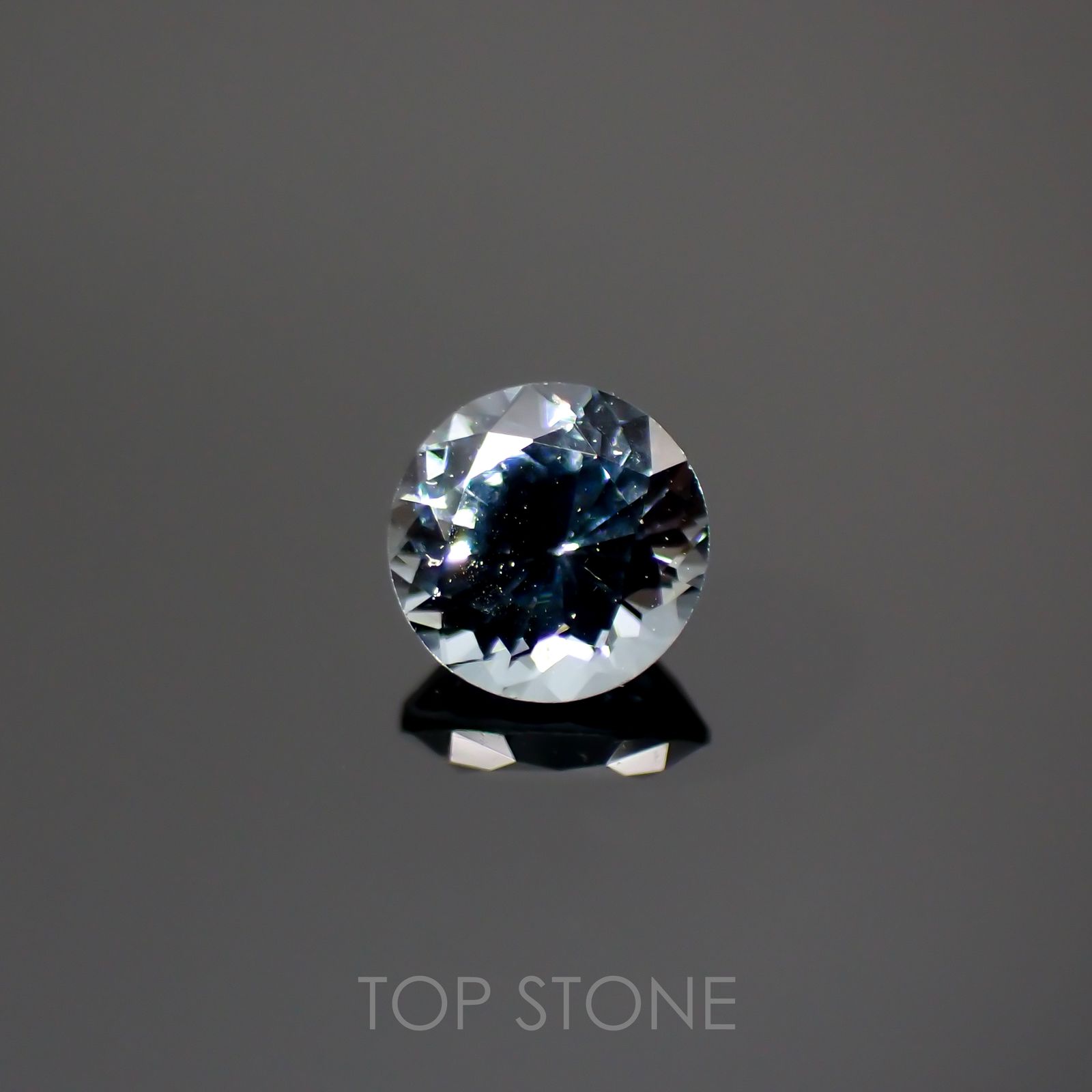 グレースピネル ビルマ産 ルース 0.24ct[210813129]3.7×3.7mm前後