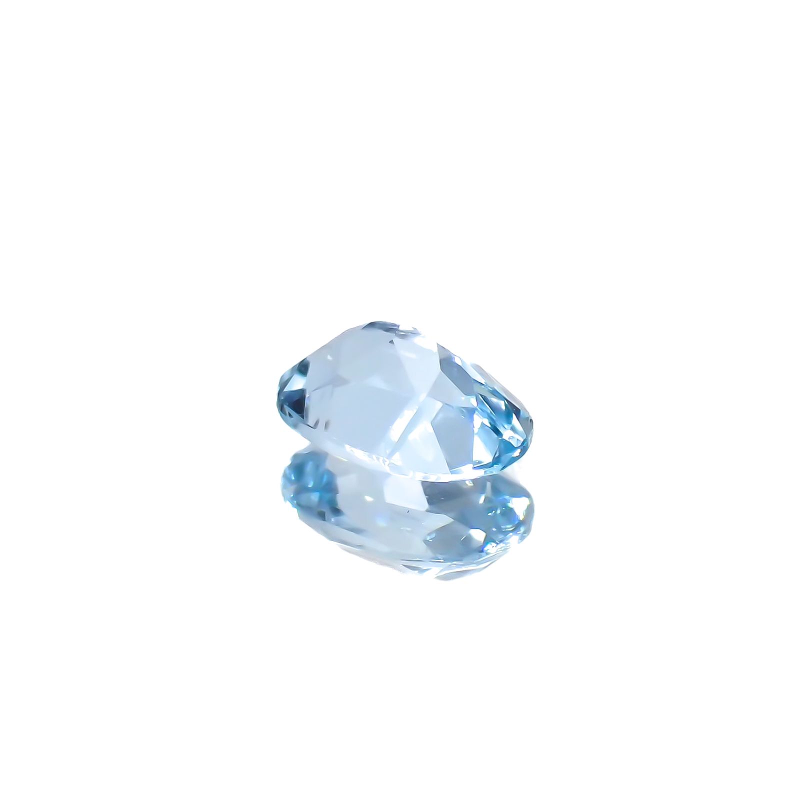 アクアマリン(宝石名アクアマリン)モザンビーク産 0.41ct 識別済[230421759]6.2x4.1mm前後