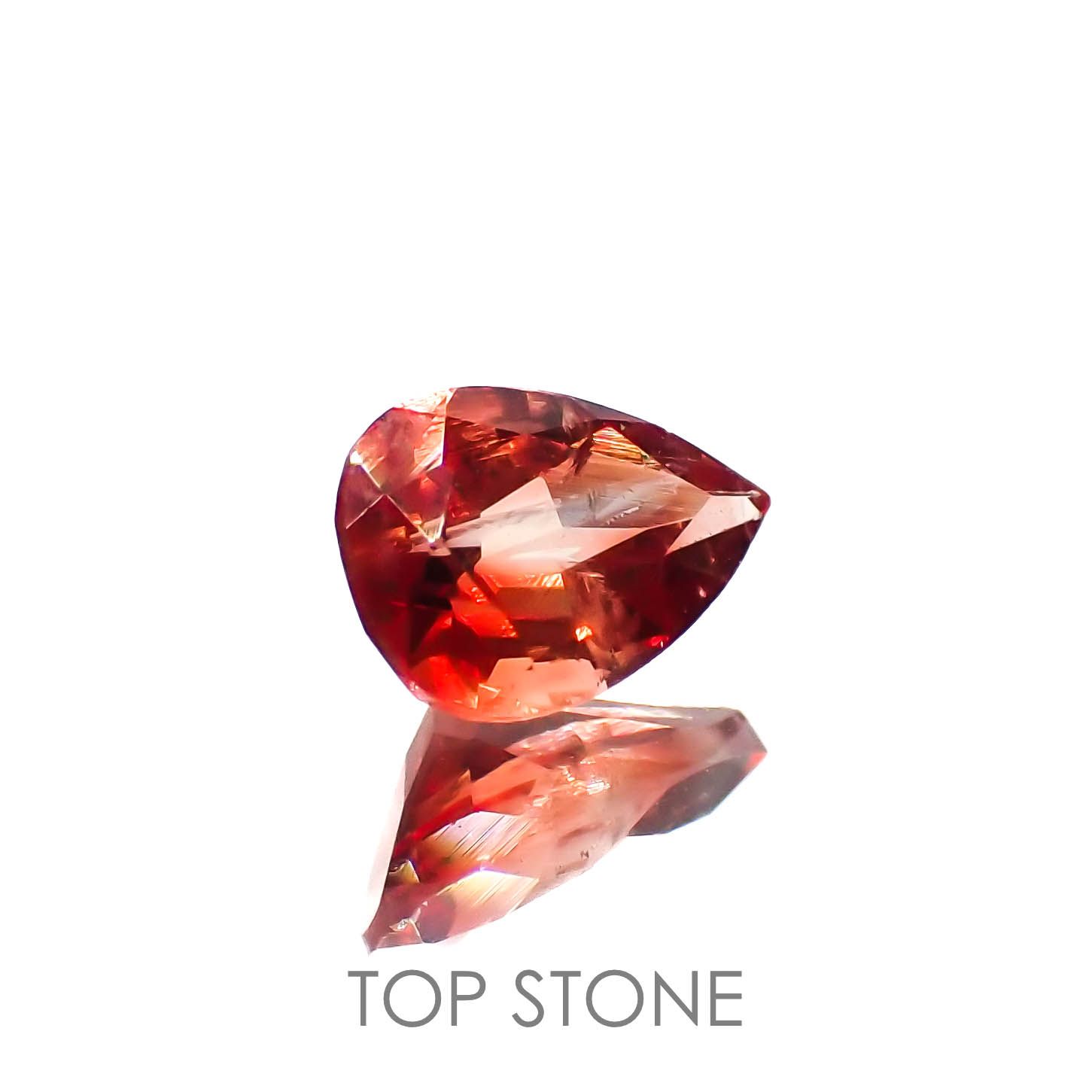 レッドラブラドライト(宝石名ラブラドライト)エチオピア産 0.48ct 識別済[221219574]6.6x4.6mm前後
