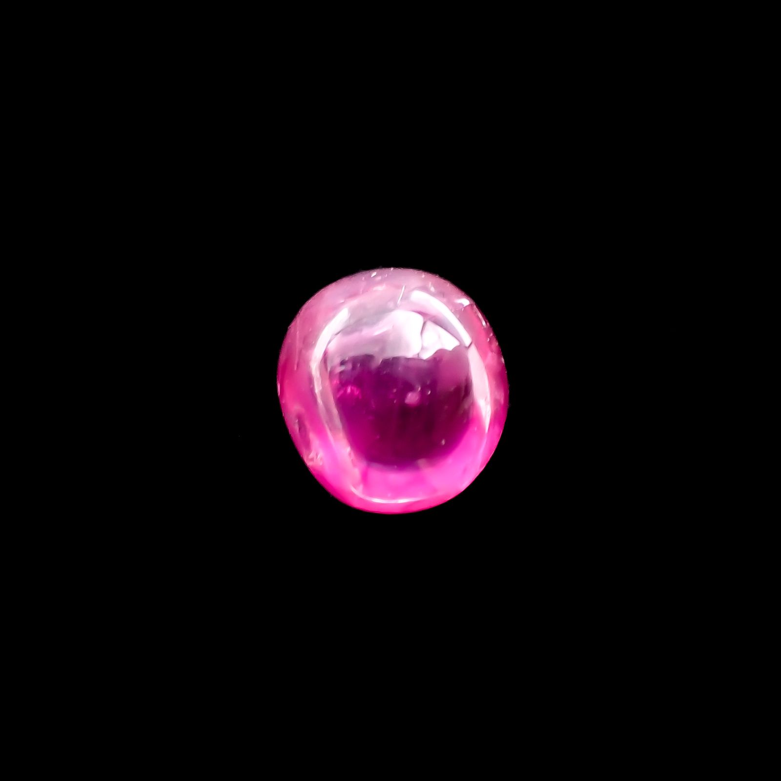 ルビー 非加熱(宝石名ルビー)ビルマ産 0.40ct 識別済[230622358]4.3x3.8mm前後
