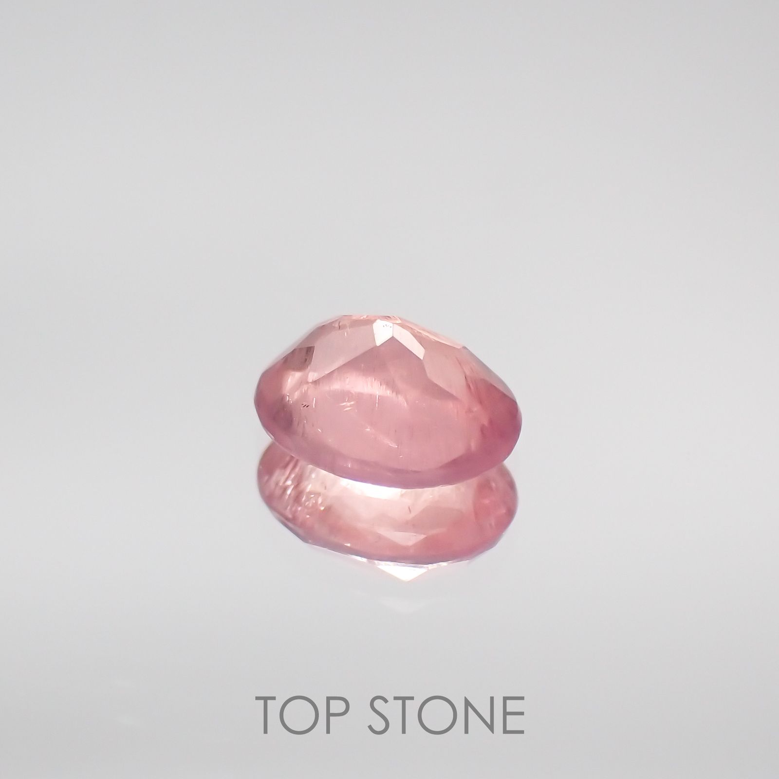 ペツォッタイト(ラズベリル) マダガスカル産 ルース 0.31ct[210611203]5.1×4mm前後