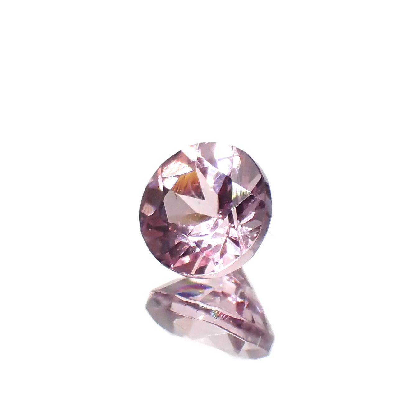 ドラゴンガーネット タンザニア産 0.68ct[230923313]5.1x5mm前後