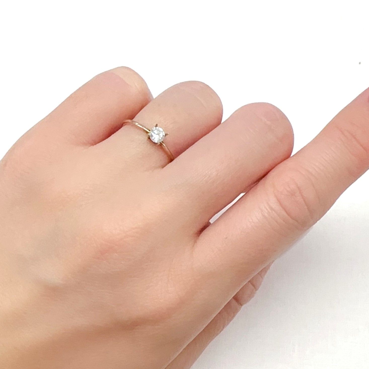 シルキーダイヤモンド 0.23ct[240326630]3.8x3.8mm前後