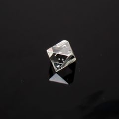ソーヤブルダイヤモンド 原石 ロシア産 ルース 0.047ct[210410551]2.4×2.3mm前後