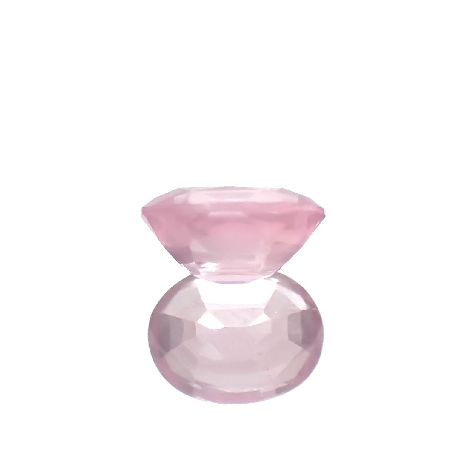 シルキーピンクスピネル(宝石名スピネル)タンザニア産 0.38ct 識別済[240219489]4.9x3.8mm前後