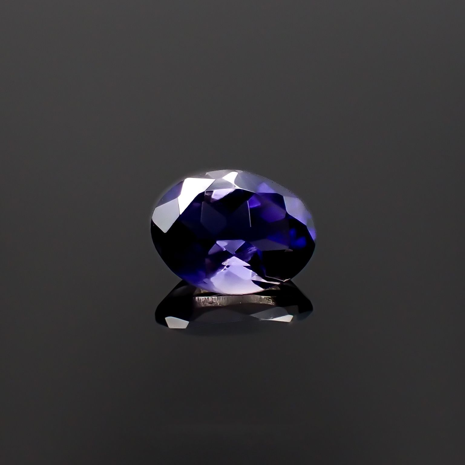 アイオライト タンザニア産 1.01ct[230321005]7.9x6mm前後