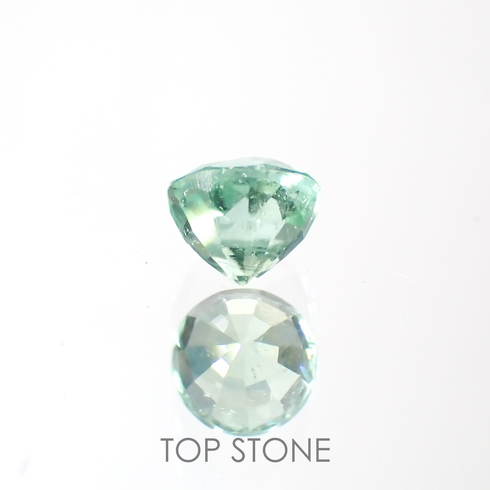 ミントトルマリン(宝石名グリーン・トルマリン) アフガニスタン産 0.39ct 識別済[211013614]4.2×4.2mm前後