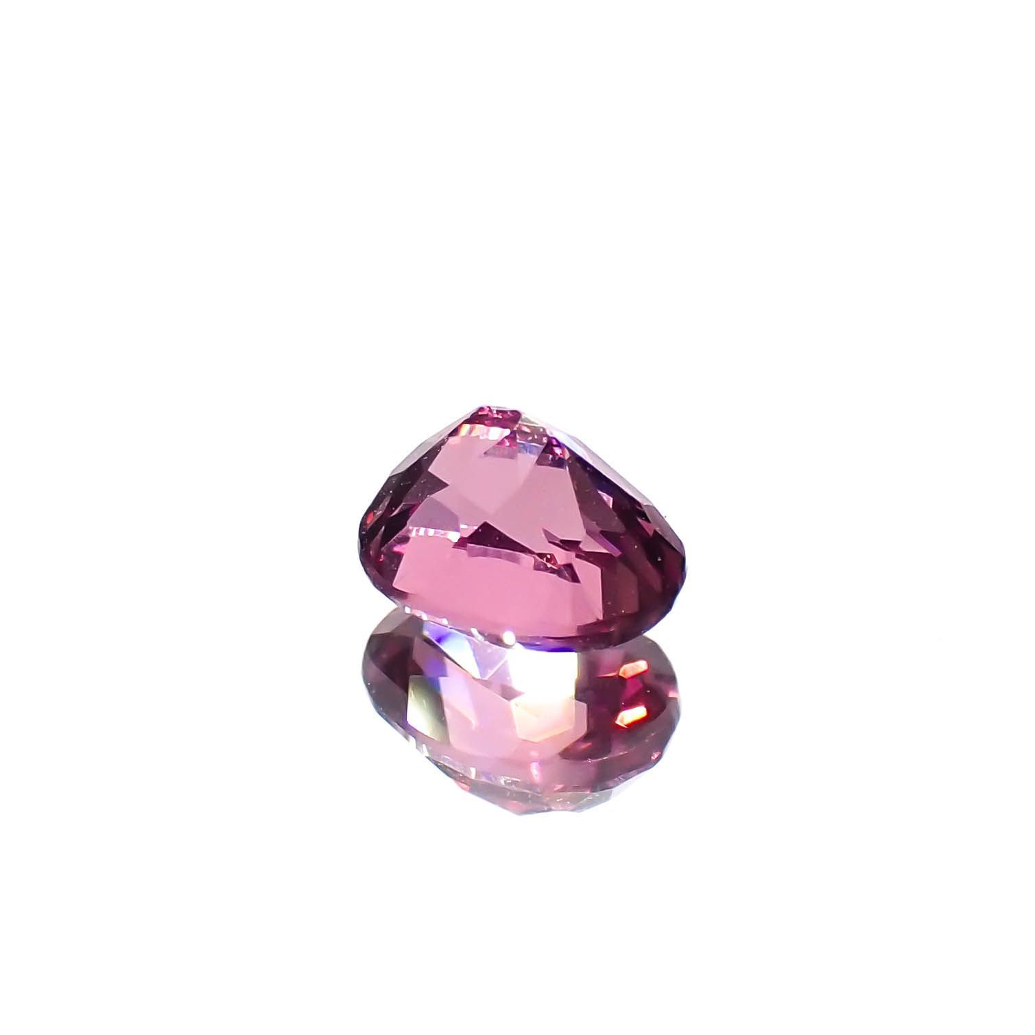 カラーシフトマラヤガーネット(宝石名ガーネット)タンザニア産 0.85ct 識別済[230120274]5.9x4.7mm前後