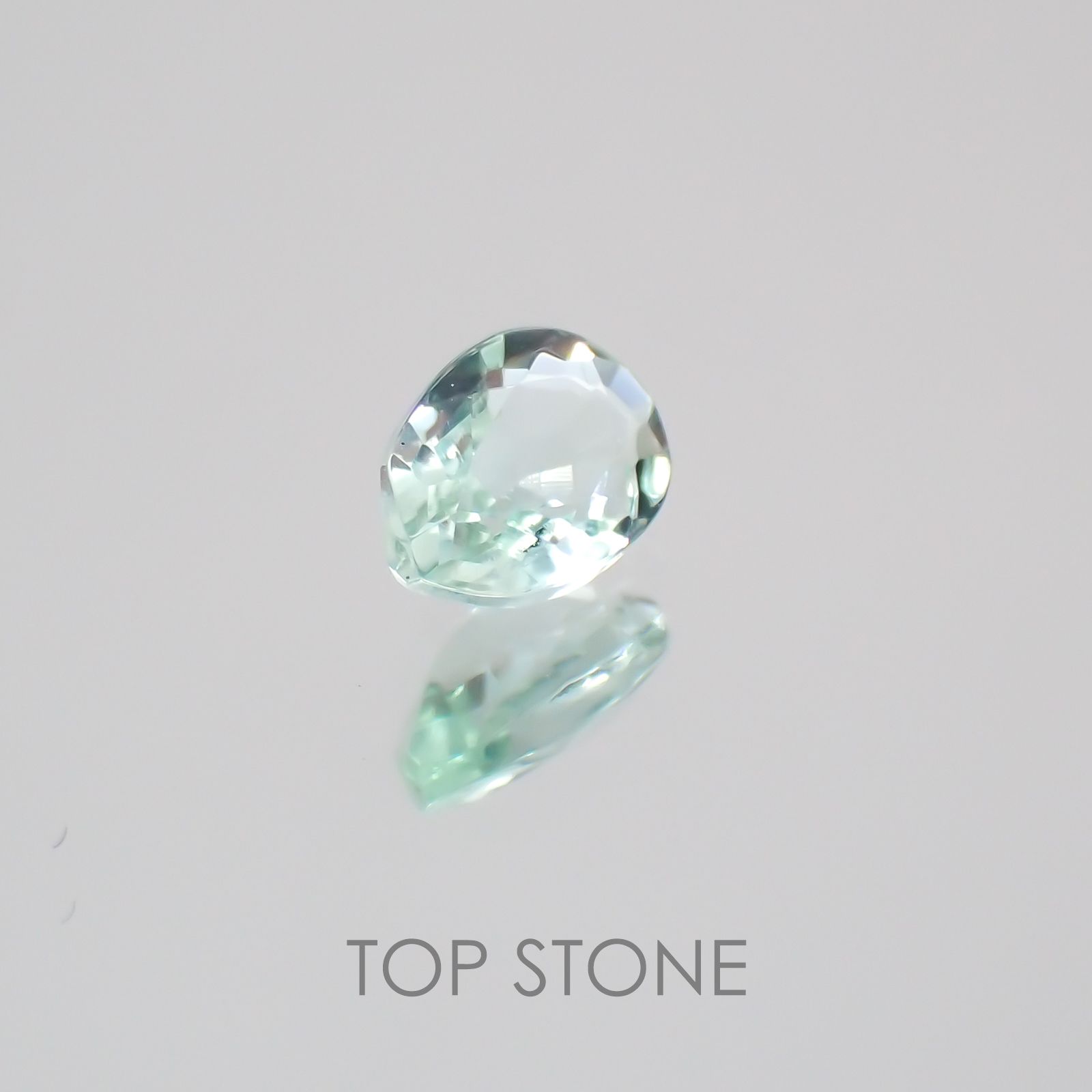 ミントベリル(宝石名グリーン・ベリル) ブラジル産 0.15ct 識別済[21059715]4.2×3.1mm前後