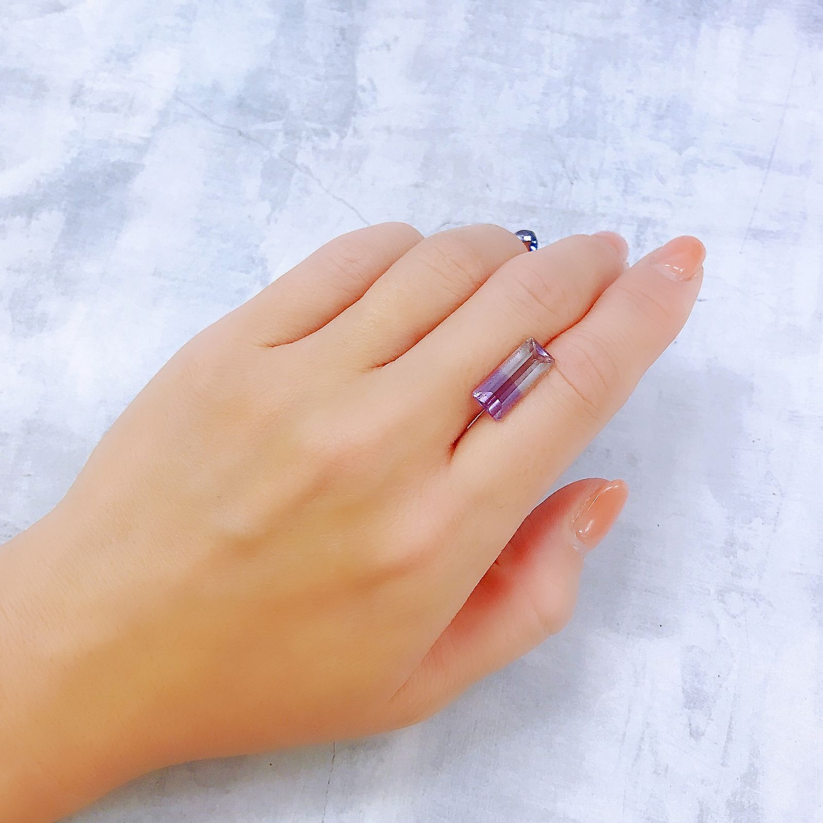 アワーグラスアメジスト モロッコ産 4.43ct[220917638]15.9x6.9mm前後