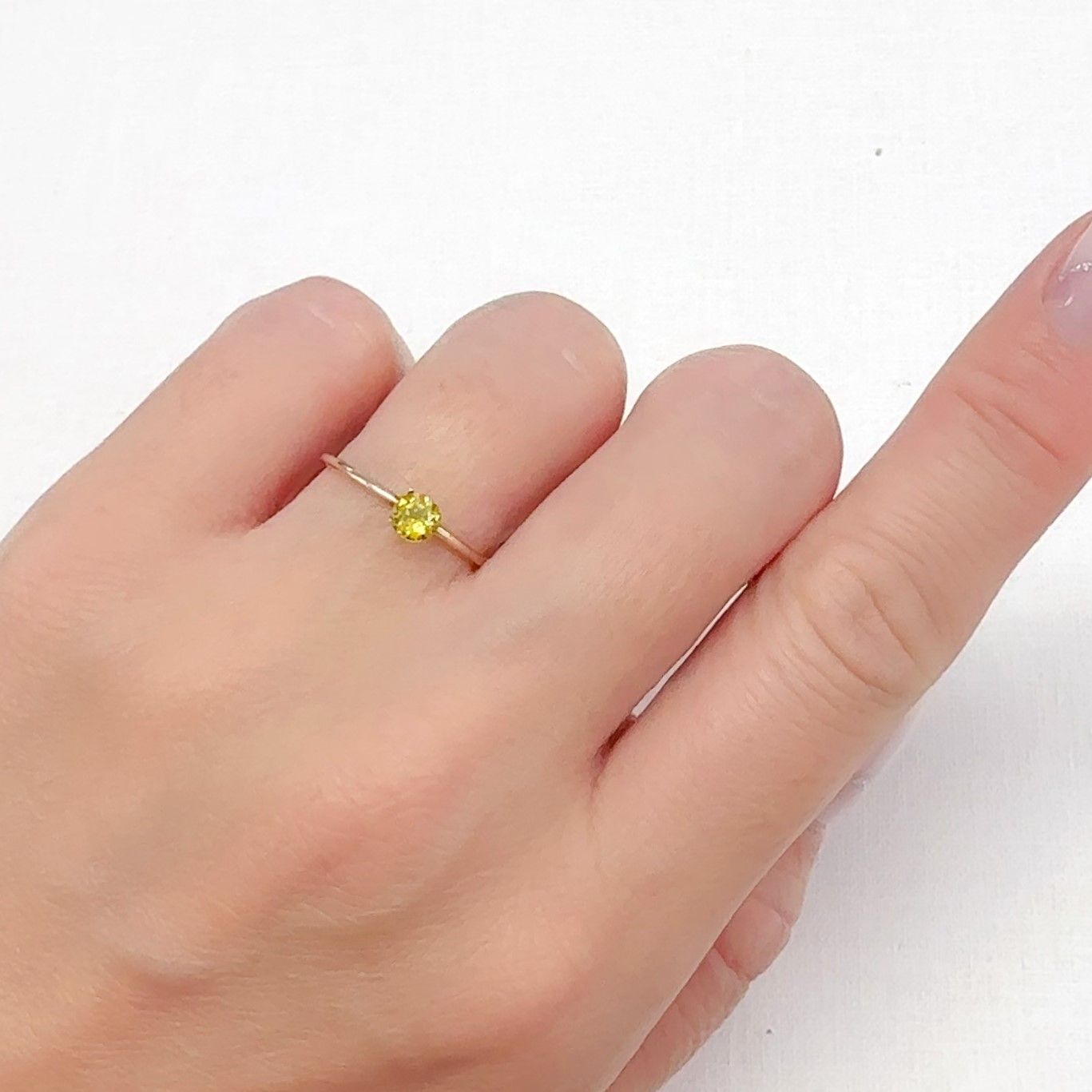 カナリートルマリン ザンビア・カナリー鉱山産 0.28ct[240527819]4x4mm前後