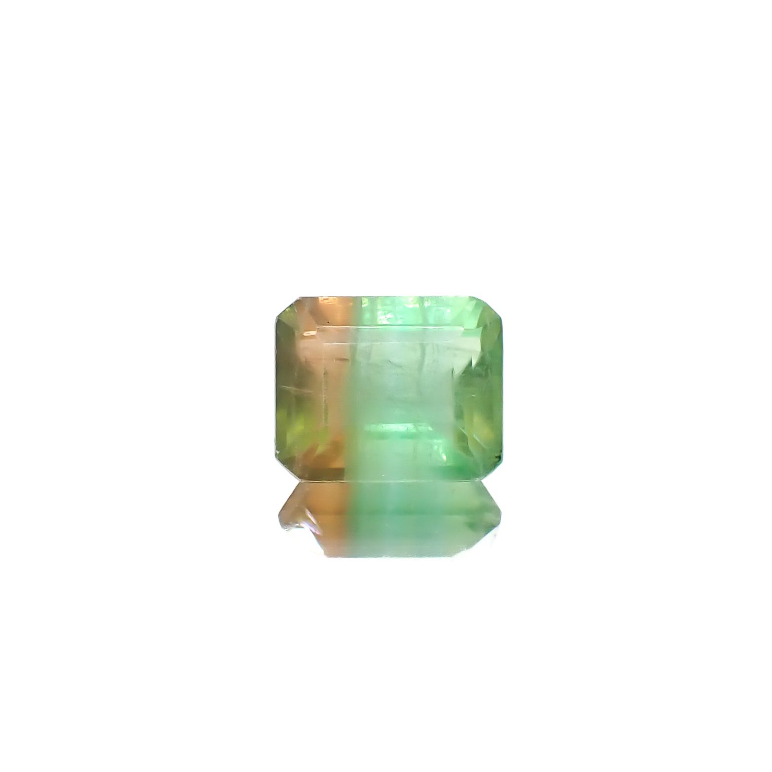 バイカラーフローライト フルオレッセンス ブラジル産 3.76ct[240928913]9.8x8mm前後