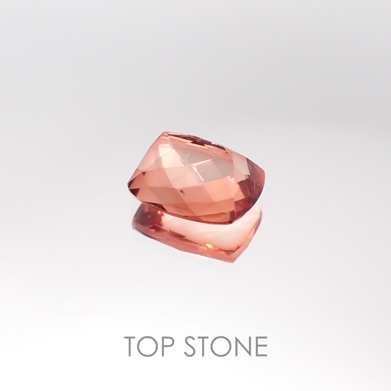 レッドフローライト ブラジル産 ルース 4.1ct[20106748]10.8×8.7mm前後