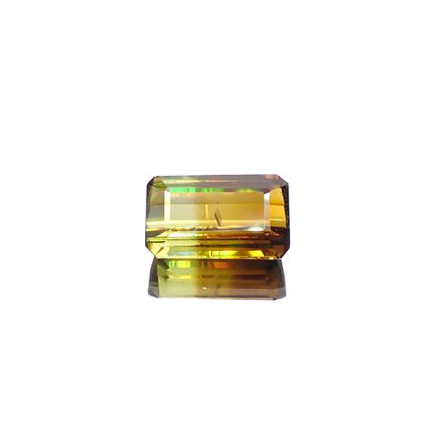 バイカラースフェーン(宝石名バイカラー・スフェーン)マダガスカル産 2.793ct ソ付(彩珠)[240628195]10.1x6.2mm前後