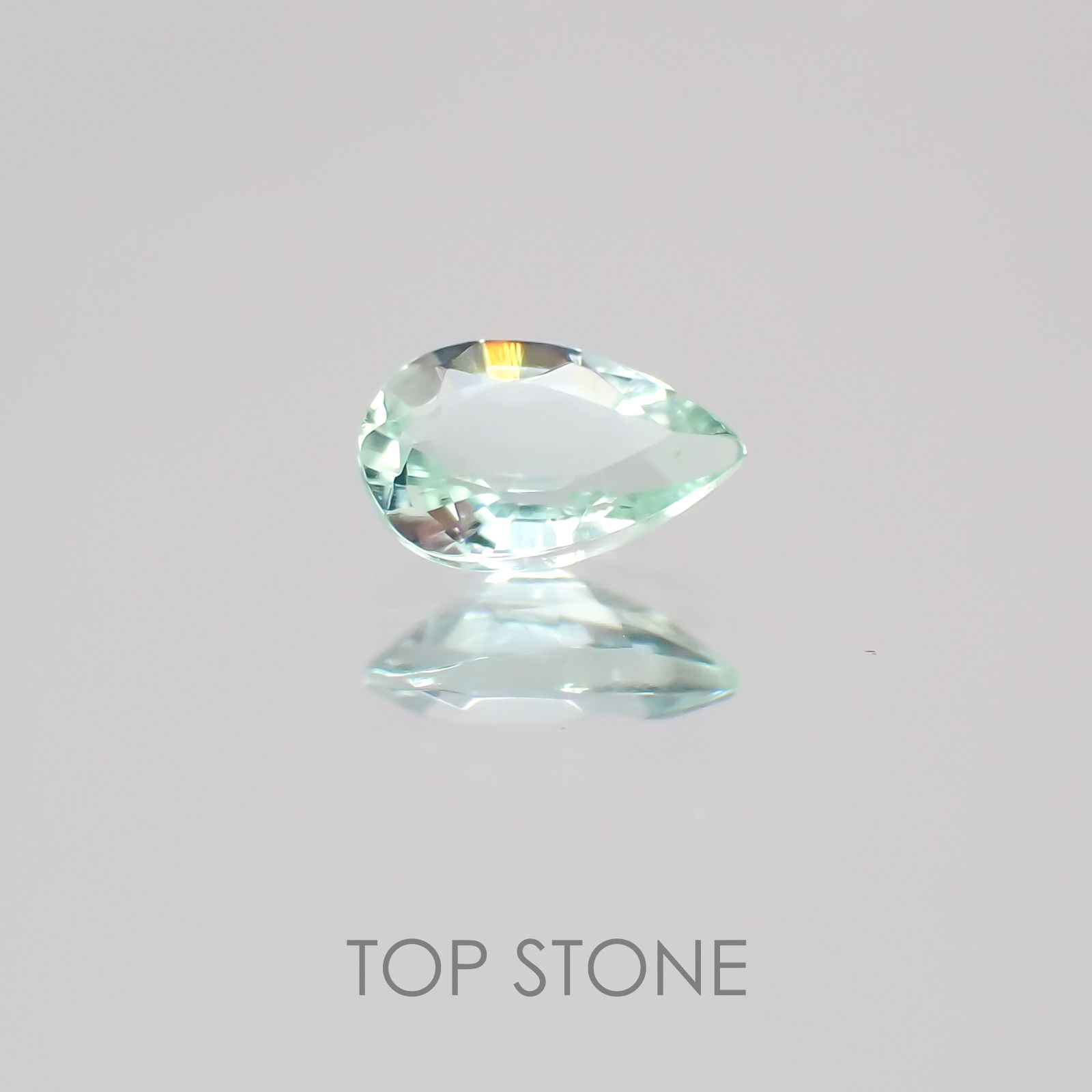 ミントベリル(宝石名グリーン・ベリル) ブラジル産 0.16ct 識別済[21019705]4.9×3.2mm前後