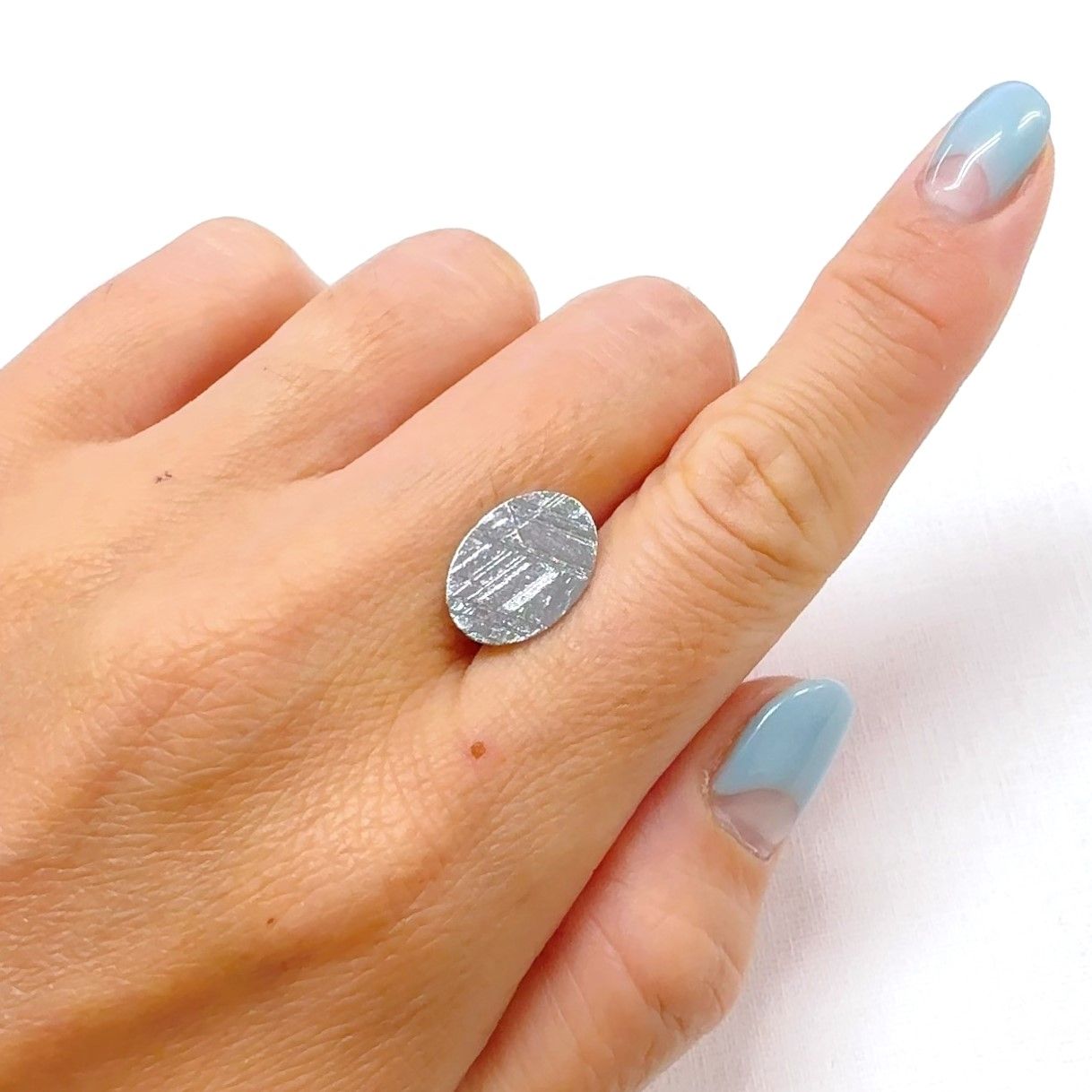 アルタイ隕石 発見地:中国 2.53ct[240125684]13.9x9.9mm前後