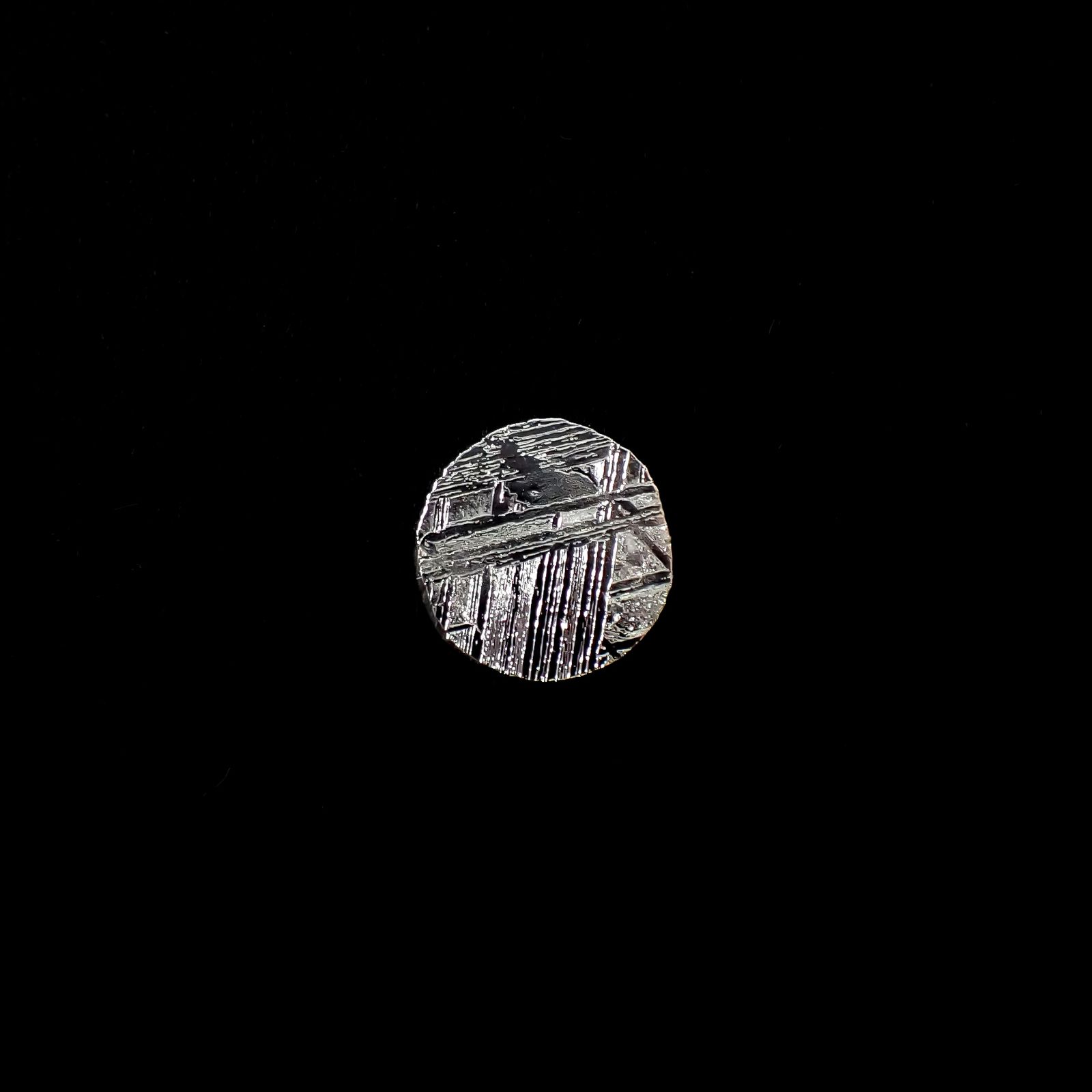 アルタイ隕石 発見地:中国 1.50ct[240125559]9.9x9.9mm前後