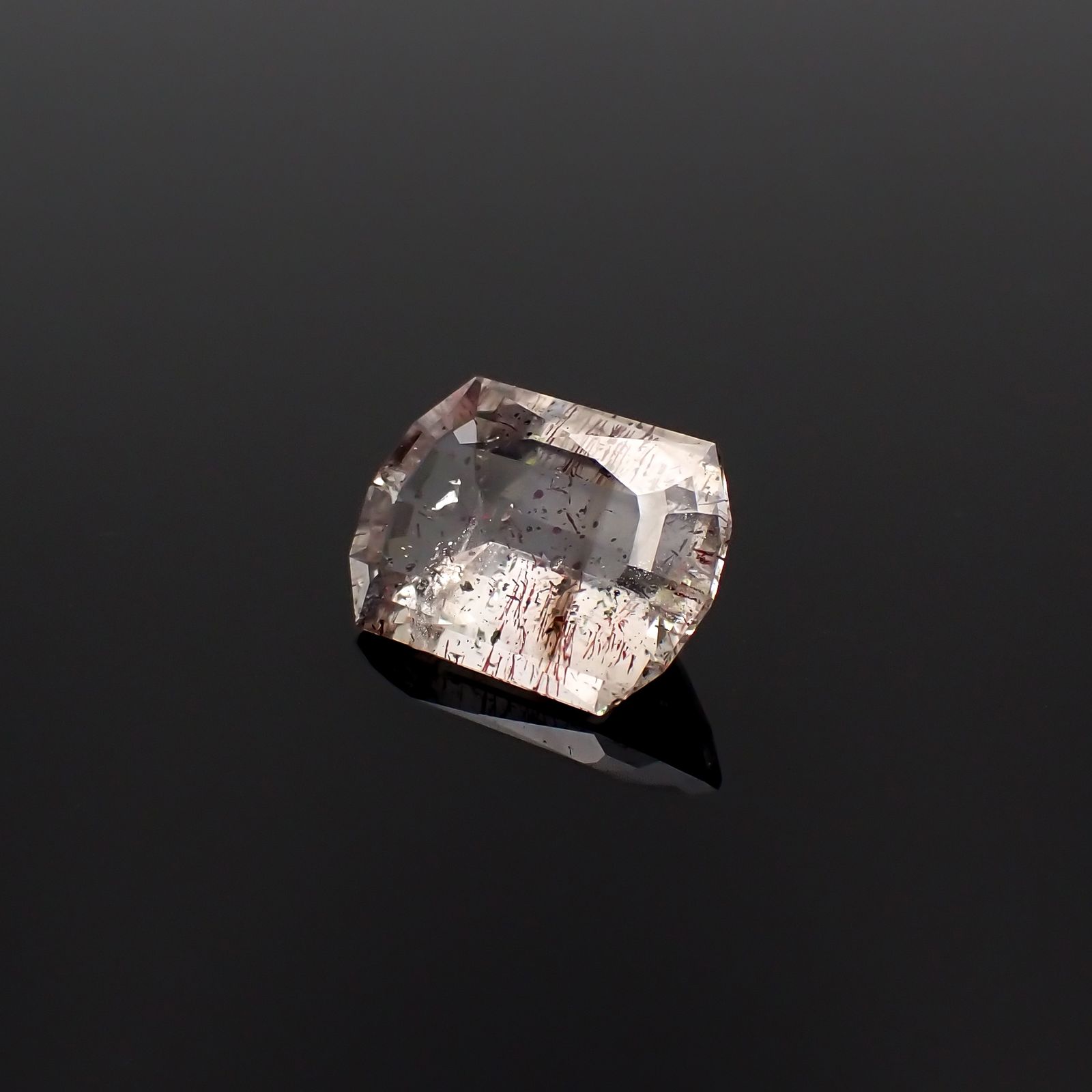 ◇カスタムカット◇ティンカーベルクォーツ(宝石名ピンク アベンチュリン・クォーツ)ブラジル産 3.49ct 識別済[231023688]12.4x8.8mm前後